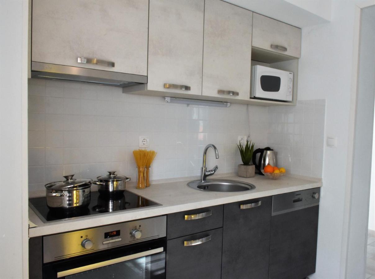 Apartment Meryl Mravince Екстер'єр фото
